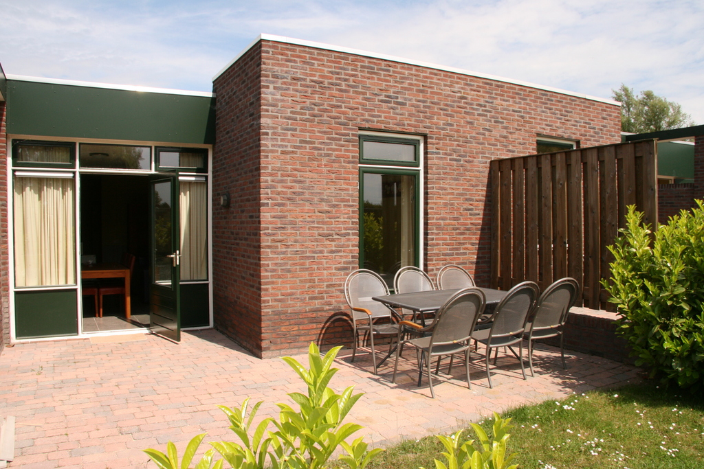 6-persoons Bungalow Comfort op park aan de Ijssel