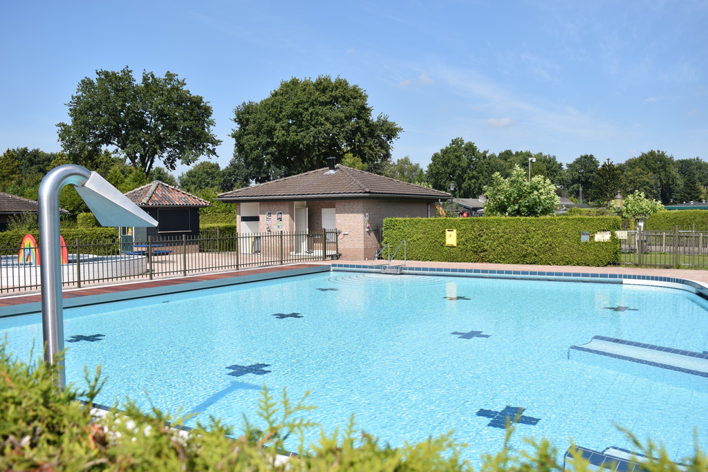 heerlijk-6-persoons-chalet-met-sauna-op-de-veluwe