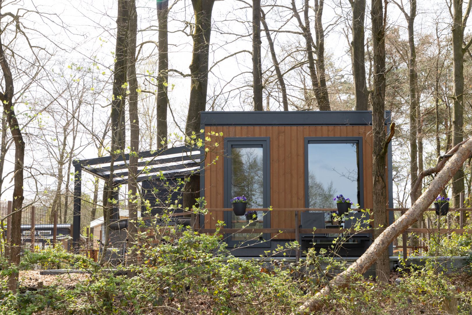 tiny-house-met-spa-voor-2-personen-op-recreatiepark-in-uddel