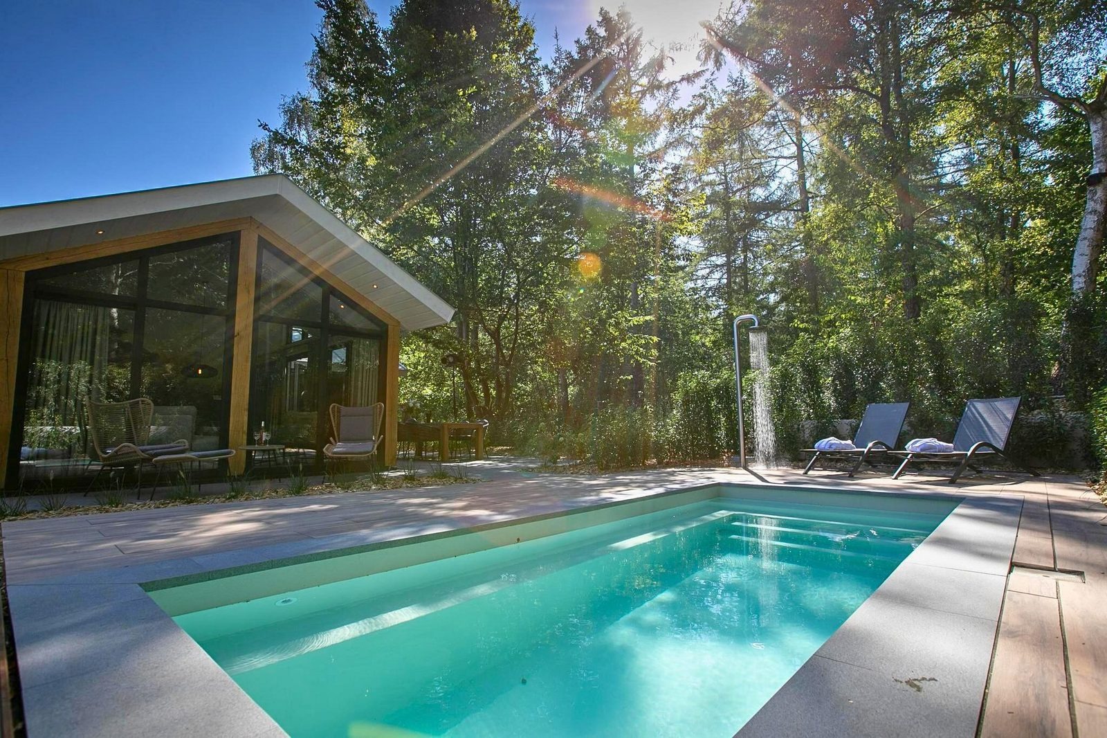 pool-lodge-6-personen
