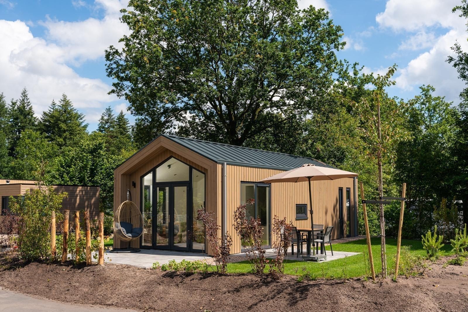 tiny-lodge-met-hottub-2-2-personen