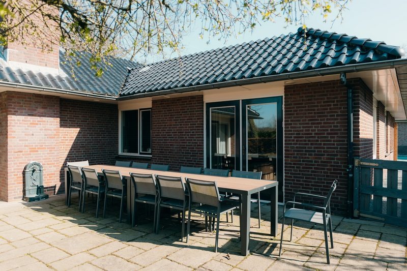 heerlijke-groepsaccommodatie-voor-14-personen-met-prive-zwembad